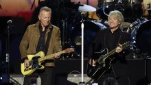 Nakon gubitka majke: Bruce Springsteen zasvirao s Bon Jovijem