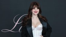 Selena Gomez ima novi look inspiriran slavnom Francuskinjom