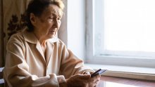 Studija pokazala: Telefonska podrška može smanjiti depresiju kod starijih ljudi