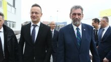 Mađarski šef diplomacije u Petrinji otvorio školu izgrađenu donacijom