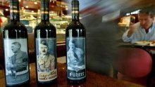 U Austriji prodaju vino i rakiju s Hitlerovim likom