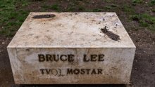 U Mostaru nestao kip Brucea Leeja, traje policijska istraga
