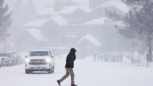 Ogromna mećava bijesni Kalifornijom i Nevadom: Vjetrovi dosegli brzinu do 305 kilometara na sat!