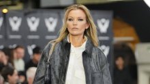 Sličnost je zapanjujuća: Dvojnica Kate Moss prošetala pistom i ukrala svu pozornost