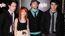 Paramore snimaju album bez braće Farro