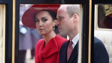 Kate Middleton 'uhvaćena' dok s Williamom napušta dvorac Windsor