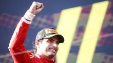 Carlos Sainz u pobjedničkom govoru kolegama savjetovao: Idite 'pod nož'