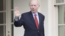 Američki demokrat Joe Lieberman preminuo zbog komplikacija nakon pada