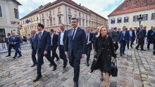 Plenković o ograđenom Markovom trgu: 'Što ne otvorimo Pantovčak pa da se ljudi šeću tamo?'