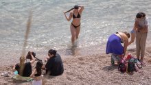 Brojni kupači uživali na jednoj od najljepših plaža na Jadranu