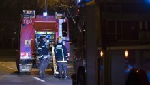 Požar u Zelini: Ozlijeđen vatrogasac, četiri osobe nakratko ostale zarobljene