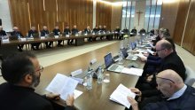 Hrvatski biskupi na plenarnom zasjedanju. Brine ih skrb za strance i kocka