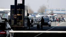 Srbija blokirala autobuse s Kosova na granici s Hrvatskom