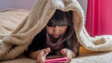 Kako ekrani utječu na razvoj djeteta i koje godine su najkritičnije? Evo odgovora