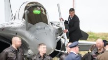 Milanović proučio Rafale i popeo se na jedan borbeni avion