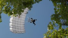 Sinj: Teško ozlijeđen padobranac