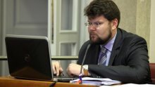 'Ustavni sud se svojom šutnjom svrstao!'