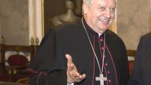Vatikan tjera Urana iz domovine Slovenije?