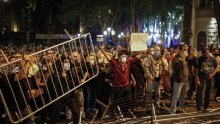 Kaos u Gruziji: Sukob policije i prosvjednika protiv zakona o 'stranim agentima'