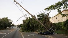 Zastrašujuća snimka iz SAD-a: Snažni tornado rušio sve pred sobom
