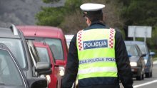 Nesreća usporava promet na Jadranskoj magistrali