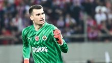 Dominik Livaković predvodio Fenerbahče s igračem manje do pobjede kod Galatasaraya