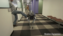 Humanoidni roboti uplašili Google