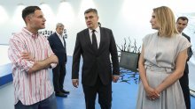 Predsjednik Milanović razgledao izložbu 37. Salona mladih