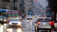 Nevrijeme poharalo Hrvatsku, pogledajte kako su zaplivali tramvaji u Zagrebu