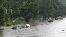 Helikopteri spašavaju ljude od poplava na jugu Njemačke, a najavljene su nove oluje