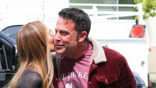 Nastavlja se predstava za javnost: Ben Affleck i Jennifer Lopez 'izmijenili' i poljupce