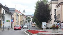 Gospić sutra bira novog gradonačelnika. Gradska vlast se traži i u Raši, Rabu i Otoku