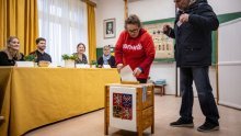 Česi u inozemstvu na idućim izborima mogu glasati poštom