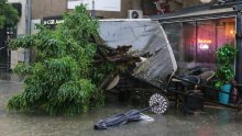 Strašno nevrijeme u Srbiji, grom pogodio traktor, vozač preminuo