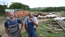 Očajni stočari plaču: Pijavica poharala imanje, stradale im ovce, a vjetar odnio krov