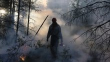 Požar na Braču lokaliziralo 38 vatrogasaca i dva kanadera