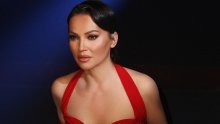 Nina Badrić na svoj veliki dan pjesmom poručuje: 'Malo koga briga za to kako smo uistinu'