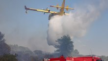 Požar na Murteru, netko digao dron i zasmetao kanaderima