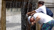 Crveni stupanj upozorenja na vrućinu, temperature će idućih dana rasti do 40
