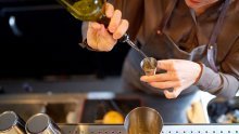 Sedam turista hospitalizirano zbog sumnje na trovanje alkoholom