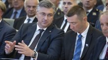 Sjećate li se SDP-ova 'revolving door' zapošljavanja? Penava ga zatražio, Plenković poklopio