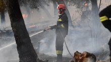 Požar kod Trogira pod kontrolom ali još nije ugašen
