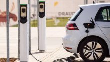 Električnih automobila 50 posto više nego godinu ranije
