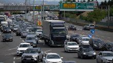 Gužve na svim cestama u Hrvatskoj, srna na A4 kod čvora Čakovec
