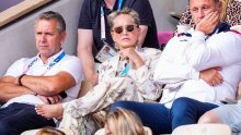 Bosonoga navijala s tribina: Legendarna Sharon Stone dočekala pobjedu Novaka Đokovića