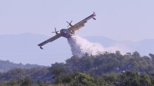 Bukti kraj Škabrnje, vatra stigla blizu kuća