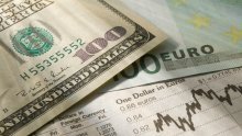 Američki dolar oslabio u odnosu na euro: Cijene nafte u padu