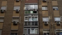 Objavili rat klimama i zatvaranju balkona. Ali što ako ste to odavno napravili?