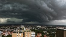 Moglo bi biti opasno: 'Zaštitite se od munja, prijete bujične poplave, olujni udari i tuča'
