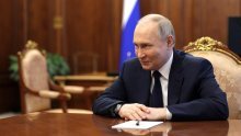 Putina 'očarao' zarazan osmijeh Kamale Harris pa će svoj glas Rusija dati upravo njoj